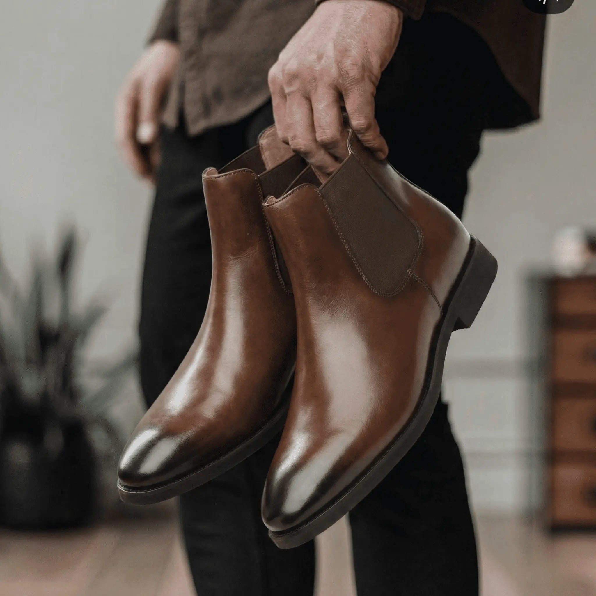 Men’s Leather Chelsea Boots